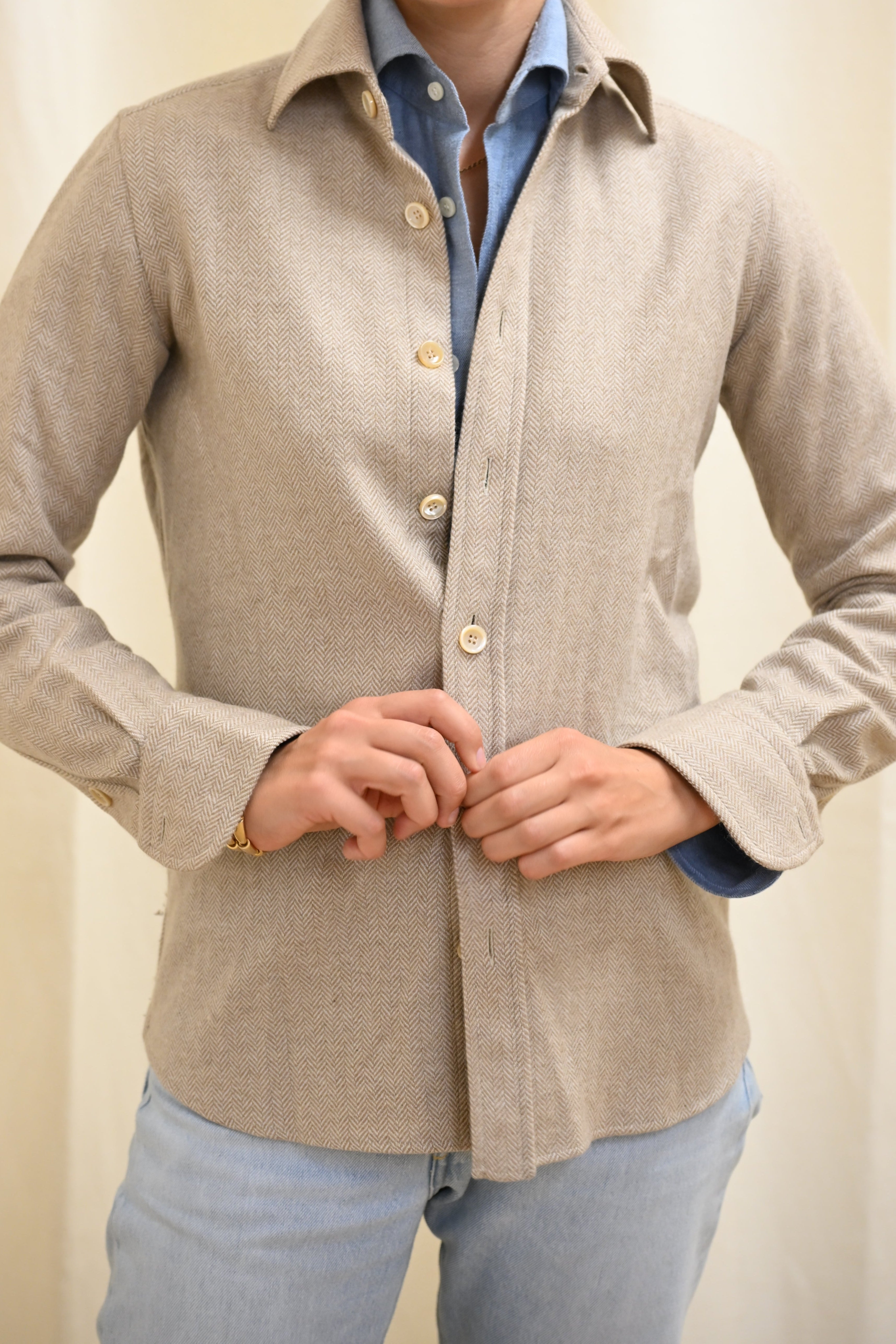 Cashmere Overshirt Beige Close