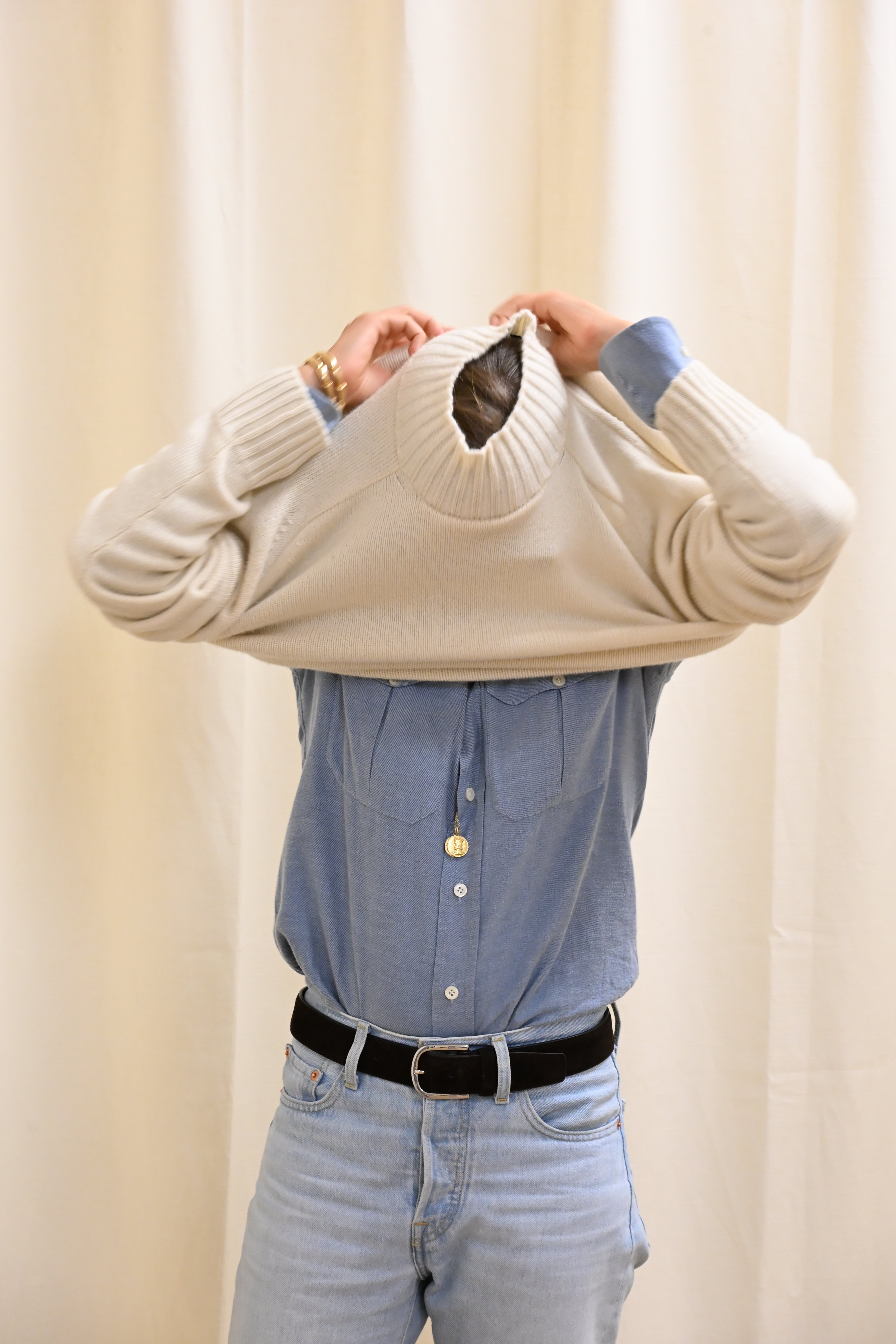 CASHMERE SWEATER LOW TURTLE NECK