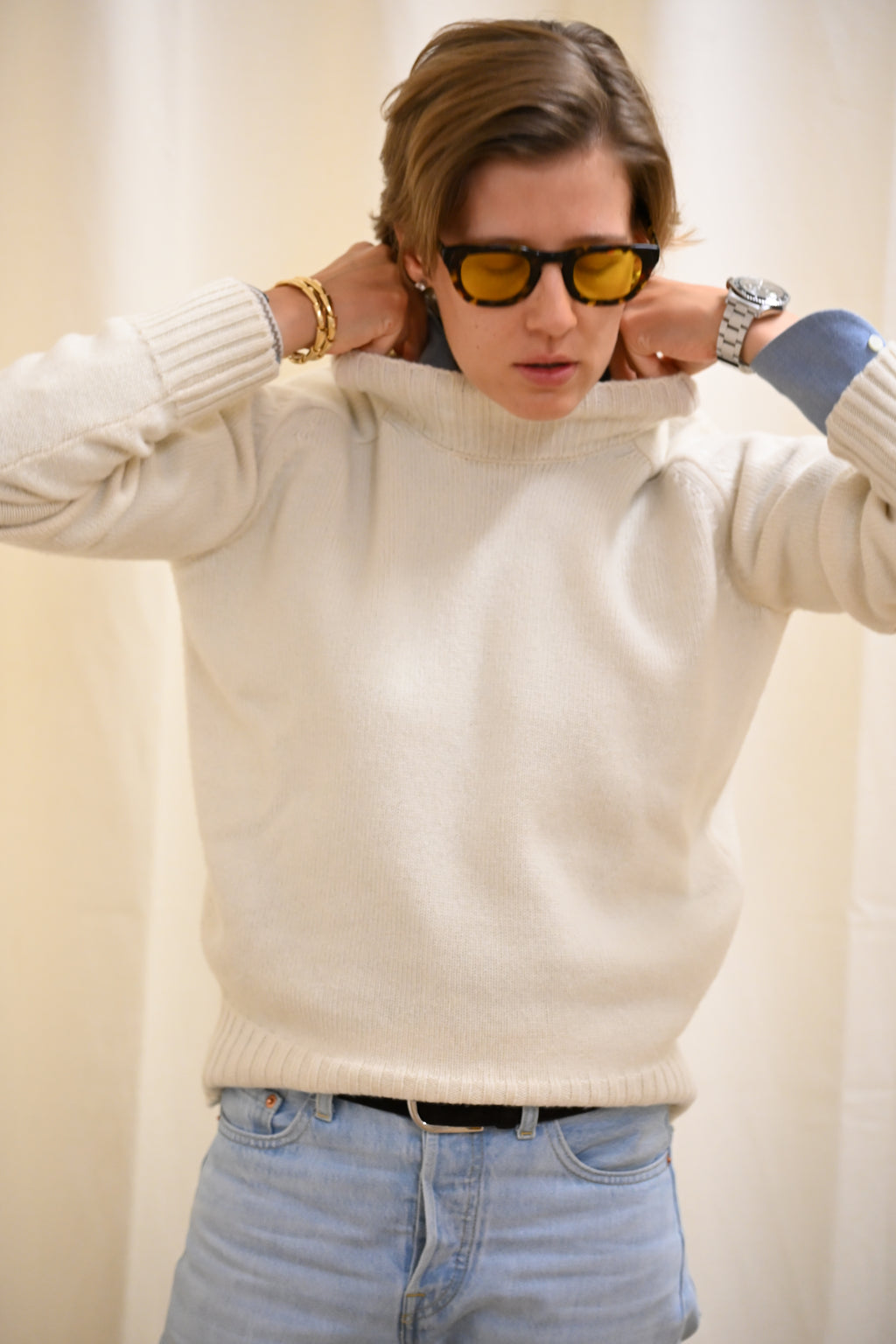 CASHMERE SWEATER LOW TURTLE NECK