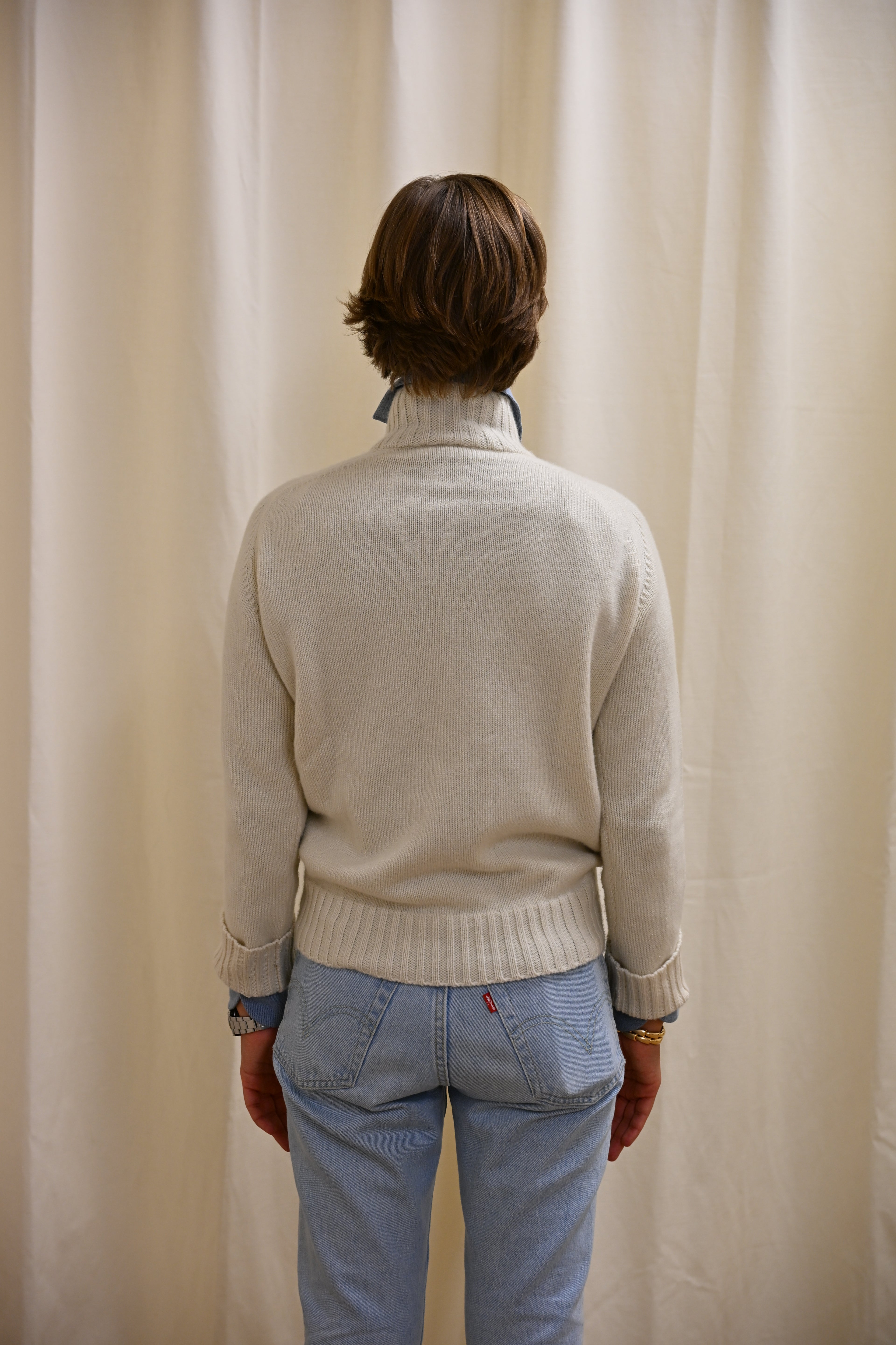 CASHMERE SWEATER LOW TURTLE NECK