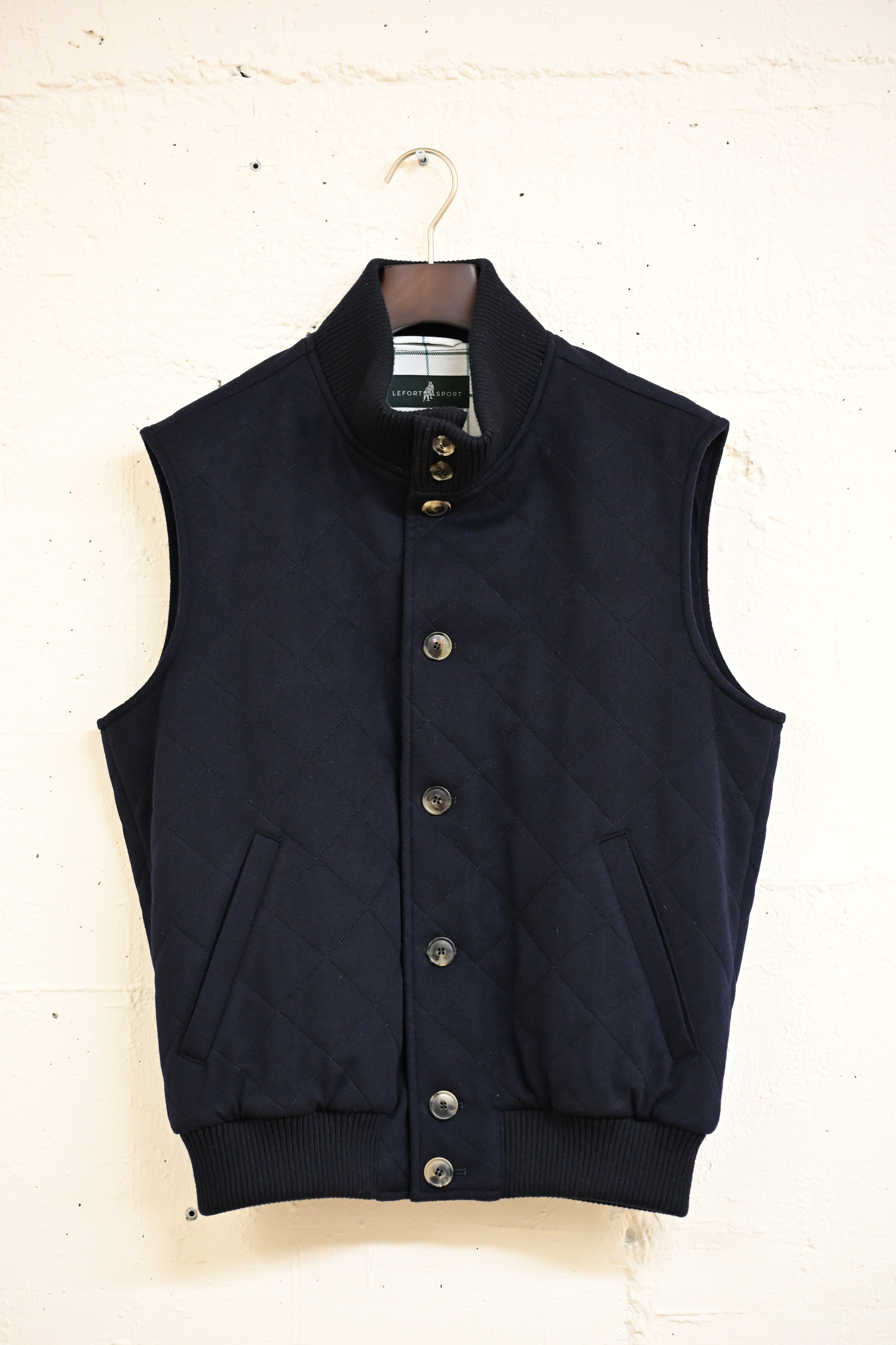 Le_Gilet_Losange_Navy Front